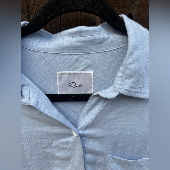 Rails Hunter Top in Heather Chambray Button Up Long Sleeve Top - Picture 11 of 14